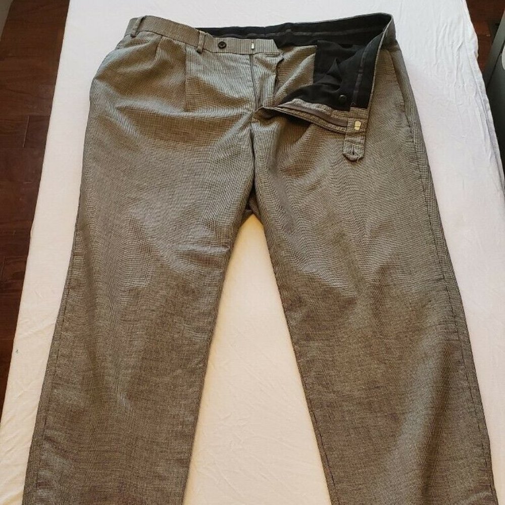 RL Total Comfort Men's Checkered Gray Pleated